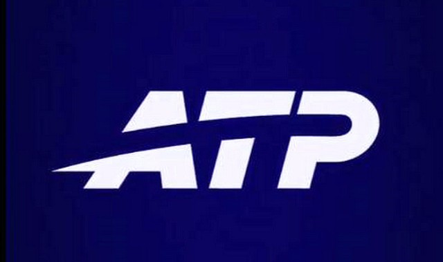 kaiyun.com-辛纳力擒丰塞卡，德约落败自言肘部无碍，阿尼娃遭加新星横扫|大师赛|体育比赛|球员|名将|德约科维奇_新浪体育_新浪新闻