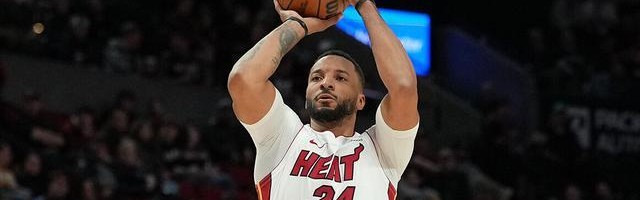 开云体育官网-鲍威尔：每个球员都会经历手感不佳的夜晚 我不会因此丧失信心